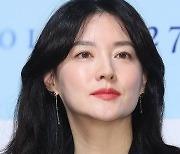 이영애, 끝없는 선행…가자지구 어린이 긴급구호에 5천만원 기부