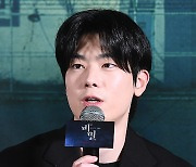 [TD포토] 최찬호 '훈남 형사'