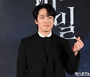 김정현 '스윗한 손하트'[엑's HD포토]