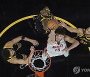 Rockets Warriors Basketball