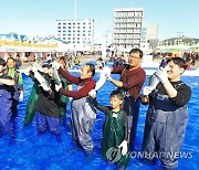 최남단 겨울바다 방어 '딱 잡았어'…23∼26일 방어축제