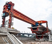 CHINA-CHONGQING-HIGH-SPEED RAILWAY-CONSTRUCTION (CN)