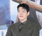 [Ms포토] 김우빈 '예의 가득한 패션'