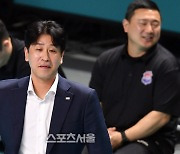 [포토]'돌파구가 필요해!' 김종민 감독