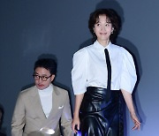 염정아 '개구진 미소'