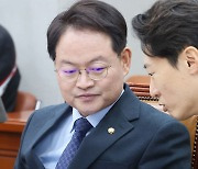 허영, 정개특위 위원직 사퇴‥ "민의 표출 선거제 만드는 건 의원 몫‥ 이유 불문 사과"