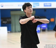 [JB포토] 2023 KBL 유스 엘리트 캠프 오용준 코치 '스크린을 잘 걸어야지'