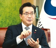 정황근 장관 "미래 첨단기술과의 만남…농업의 패러다임 바꿀 것"