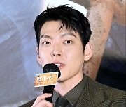 '외계+인' 2부 김우빈 "이젠 어떠한 CG 연기도 다 할 수 있을 것 같아" 자신감