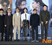 ‘외계+인 2부’ 주역들 한자리에 [포토엔HD]