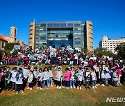 '이스라엘 공격 반대' 나선 레바논 초등학생들