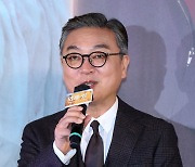 인사말 하는 김의성