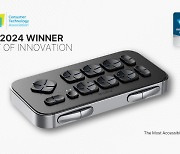 ONECOM's FINTIN V1 Earns CES 2024 Best Innovation Award: Transforming Smartphone Text Input for the Visually Impaired