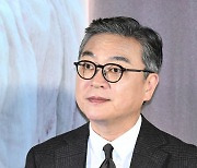 외계인 연기한 김의성 [사진]