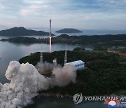 북한 "정찰위성 성공적 발사…궤도에 정확히 진입"