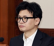 [사설] 한동훈, 장관직 그만두기 전까지는 정치 행보 자제해야