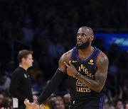 ‘킹’ 르브론 제임스, NBA 최초 정규리그 3만9000 득점 돌파