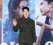 [T포토] 김우빈 '물 오른 비주얼'