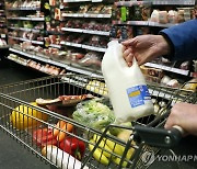 영국 내년 최저임금 시간당 1만8천500원…최대 12% 인상