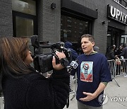 Fat Joe, Power to the Patients, Thanksgiving Food Drive in Bronx, New York