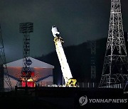 [속보] 북 "괌 앤더슨 공군기지 촬영사진 오늘 오전 수신"