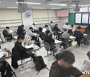 킬러문항 없지만 만점자 나오기 힘든 수능, 계속될까