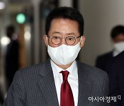 박지원 "윤재갑 성명에 '소이부답'…술판 끌어들이지 말라"