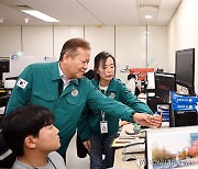 "마비된 전산망 복구작업, 매뉴얼 허용 시간 크게 초과"