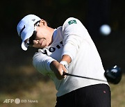 신지애, 리코컵 2R 공동 5위…정면승부한 야마시타는 2위로↑ [JLPGA]