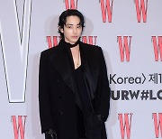 [포토] 이수혁, '멋진 모습에 눈길'