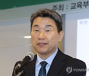 '학생 마음건강' 위한 워크숍 참석한 이주호 부총리