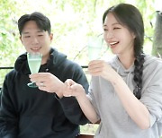 '10살 연하♥' 한예슬, 2년 넘게 공개 열애…"밤 깊도록 술 한 잔" [종합]