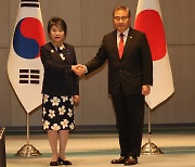 한국 사법부 판결에 감놔라 배놔라…일 “시정 조처” 또 요구