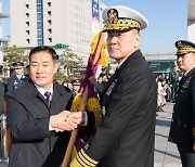 윤 대통령, ‘자녀학폭·근무중 주식거래’ 김명수 합참의장 임명 강행···민주당 “국민 무시”