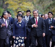 박진 “한중일, 한배를 탔다”…삼색 메뉴 ‘화합 오찬’으로 세심 외교[종합]