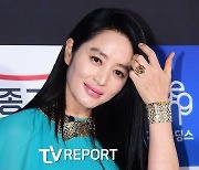 스태프와 '청룡' 30년 공 나눈 김혜수의 품격