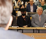 인요한 "이준석, 도덕·버르장머리 없어…부모 잘못 커"