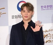 [종합] 김준수, 한정판 슈퍼카 모둔 처분했다…"김재중과 자주 연락해" ('라디오쇼')