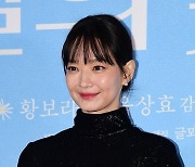 [TEN포토]신민아 '돋보이는 미모'