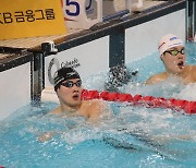 황선우, 자유형 200m 1위