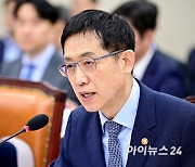 "고금리 자영업자·소상공인 저금리 대환 대출 확대"