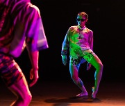 [Herald Review] Korean and Welsh dance companies share creativity in 'Wales Connection'