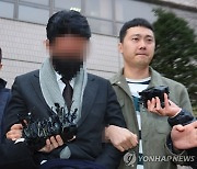 유흥업소 실장 통해 이선균에 마약 준 혐의 의사 구속 면해