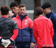 '새판 짜기' 여자축구 벨호, 파주서 올해 마지막 소집 훈련(종합)