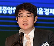 SW '은탑산업훈장'에 김동욱 대표·배경훈 원장