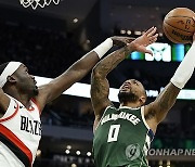 Trail Blazers Bucks Basketball