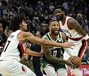 Trail Blazers Bucks Basketball