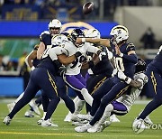 APTOPIX Ravens Chargers Football