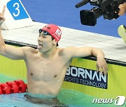 지유찬, 황선우 제치고 국가대표 선발전 자유형 50m 1위