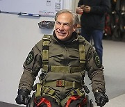 USA GOVERNOR SKYDIVING